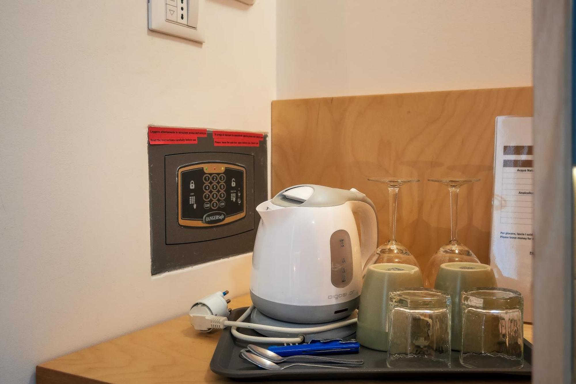 Ciccio Rooms And Breakfast - Self Check-In パレルモ エクステリア 写真