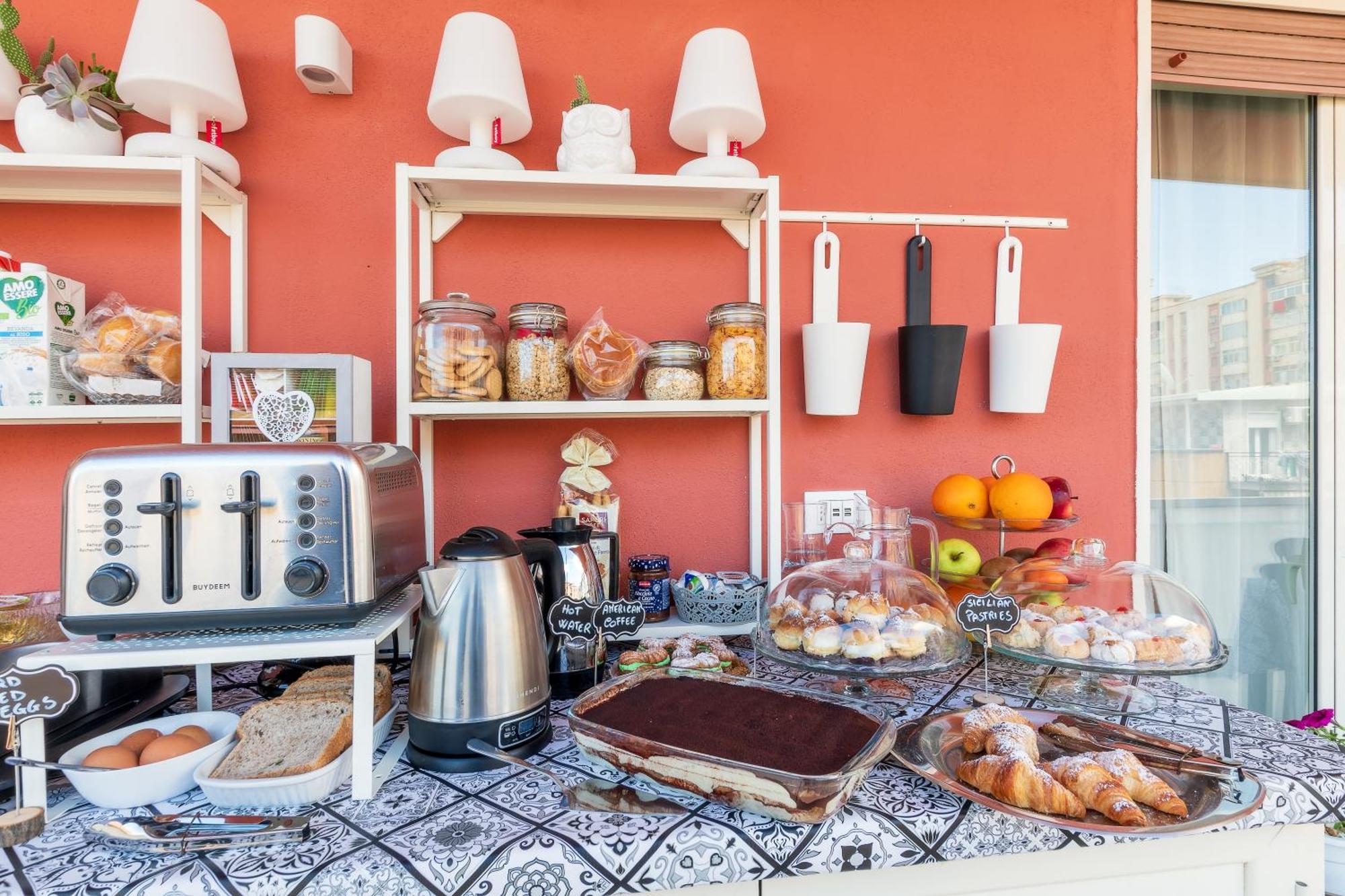 Ciccio Rooms And Breakfast - Self Check-In パレルモ エクステリア 写真