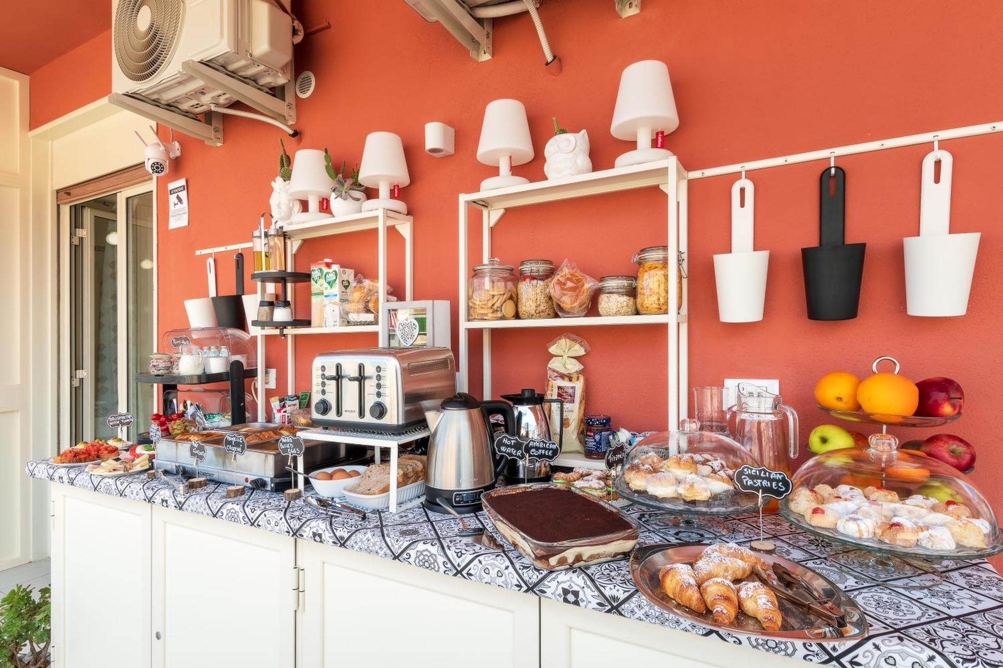 Ciccio Rooms And Breakfast - Self Check-In パレルモ エクステリア 写真